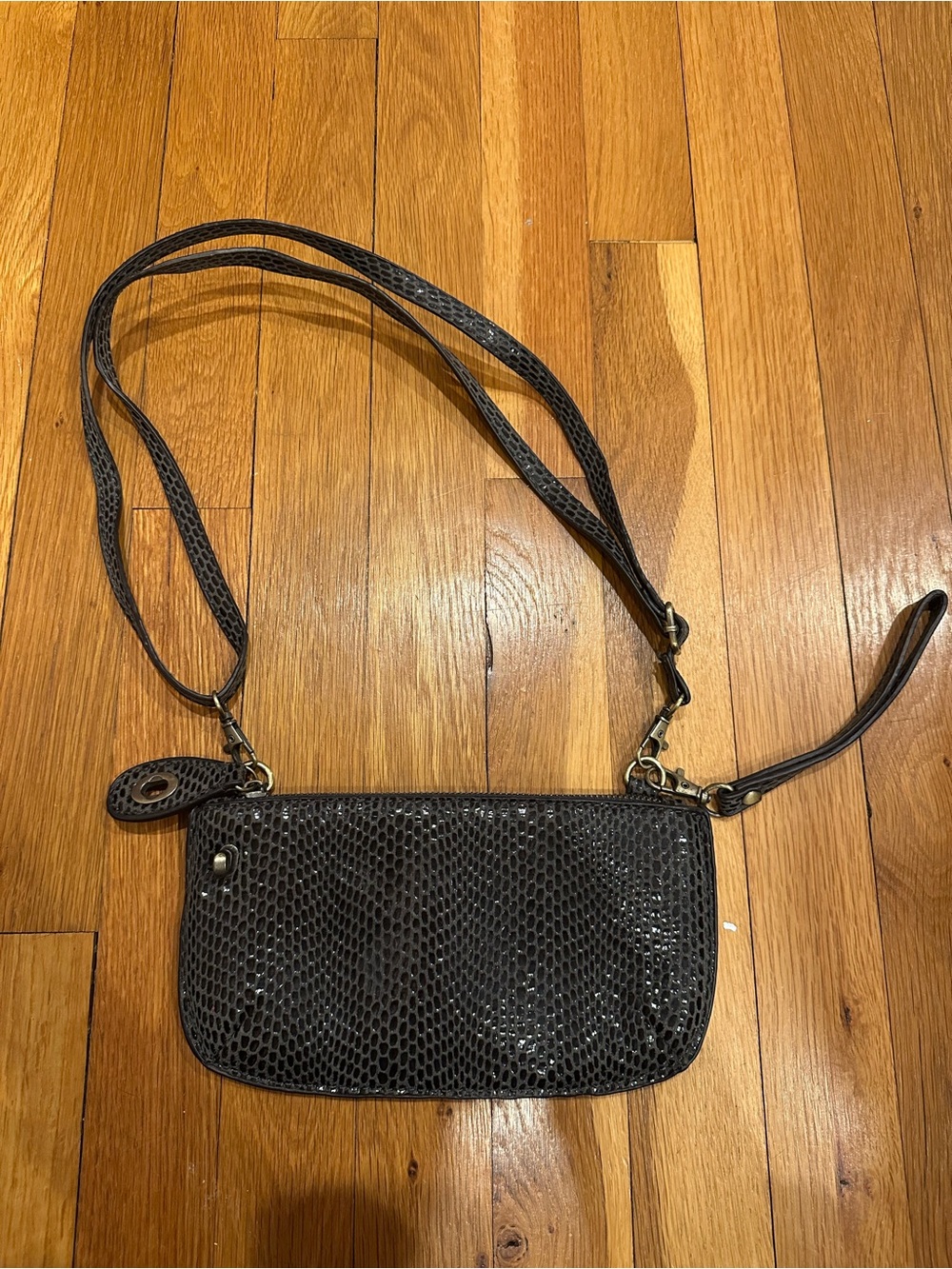 Scaled Wristlet with Detachable Strap